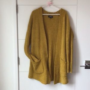 Express, M,mustard long cardinal with pockets